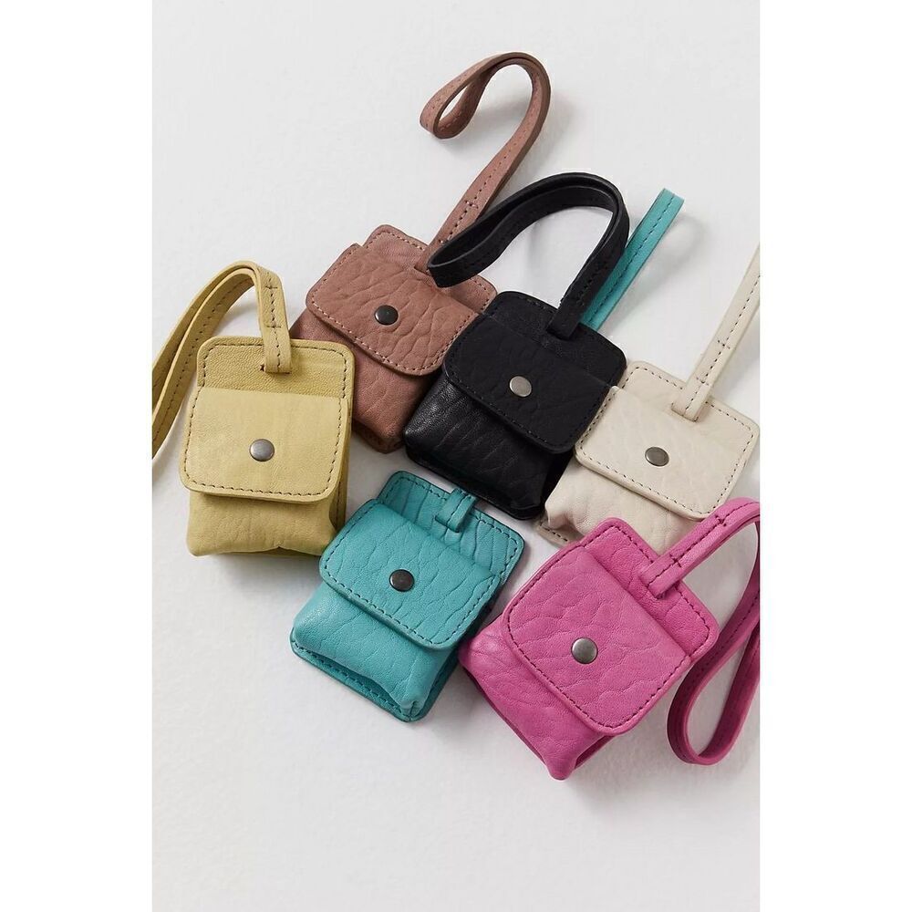 New Free People Street Sounds Pod Clip View 2